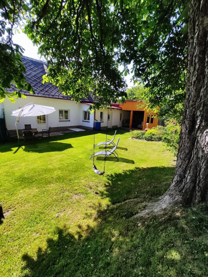 Apartman Utvina Buitenkant foto