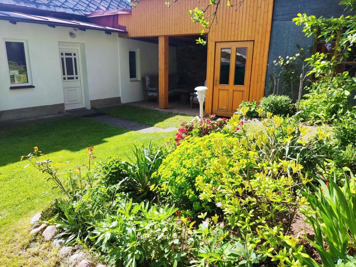 Apartman Utvina Buitenkant foto