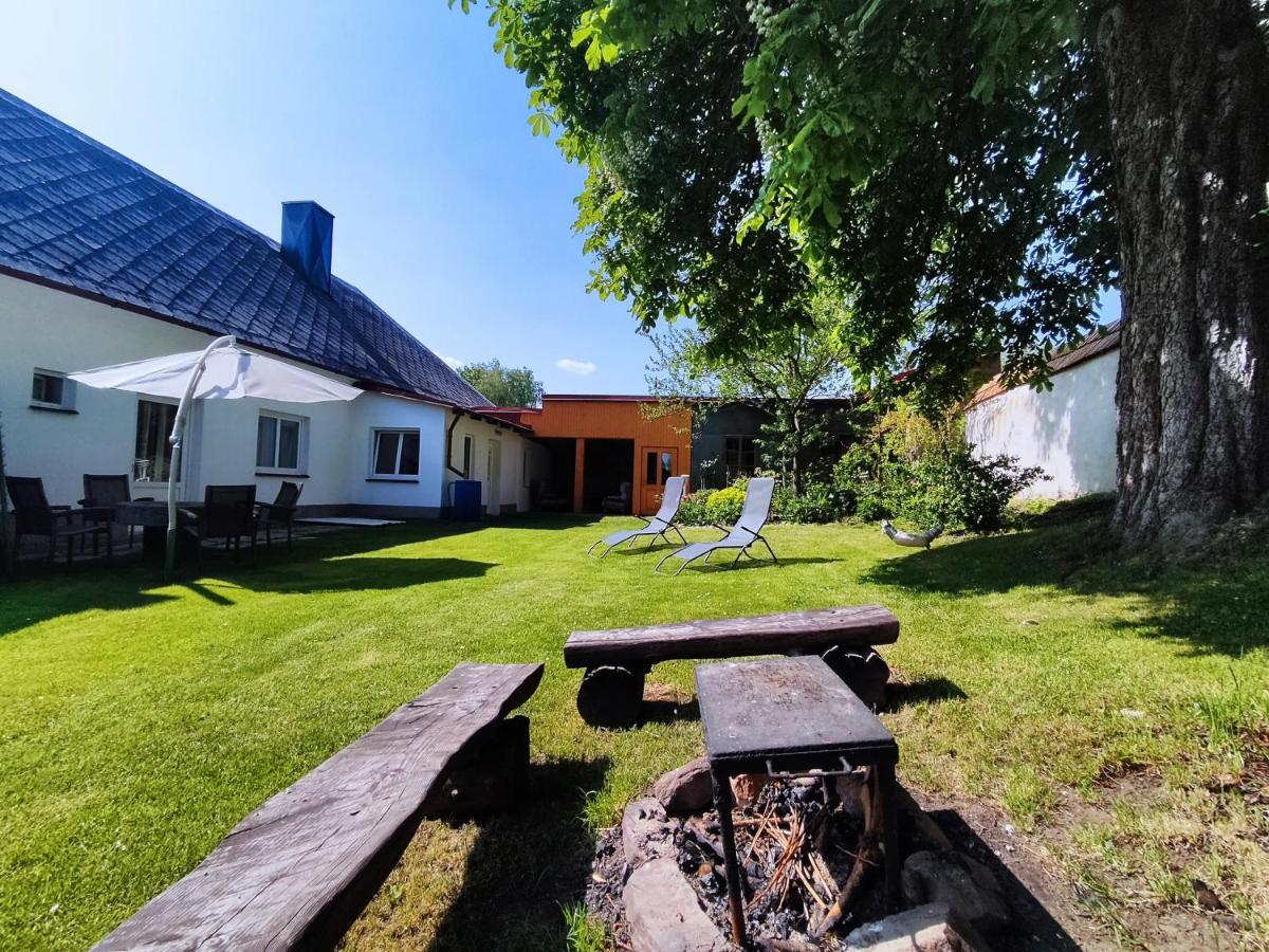 Apartman Utvina Buitenkant foto