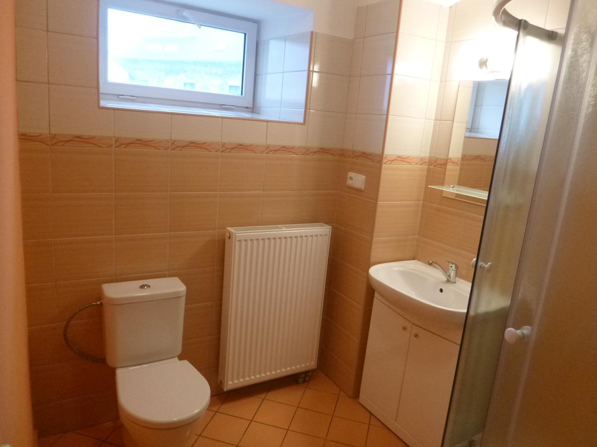 Apartman Utvina Buitenkant foto
