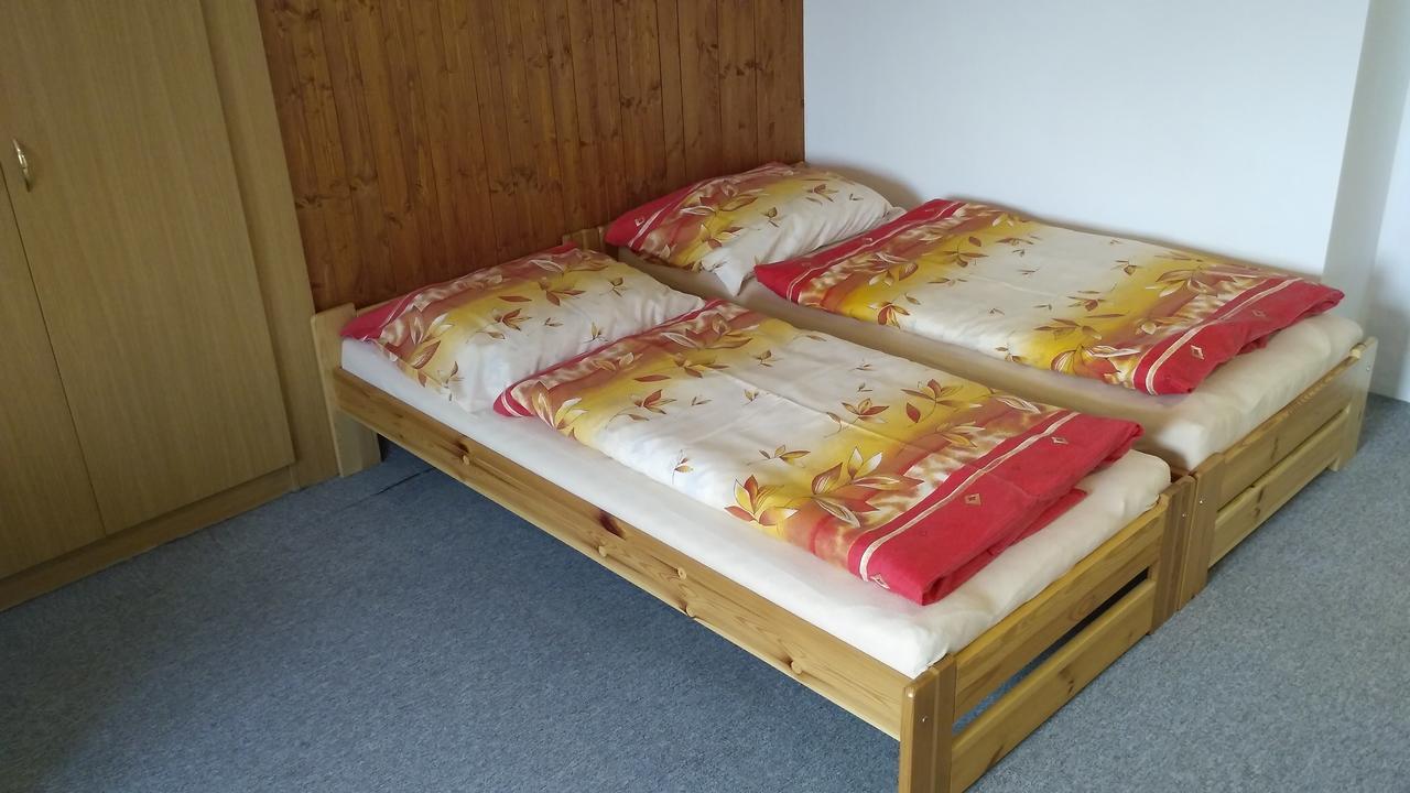 Apartman Utvina Buitenkant foto